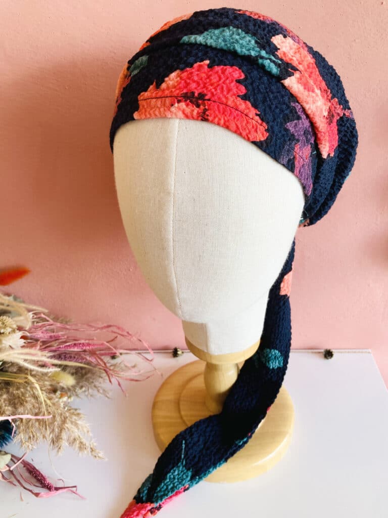 Bandeau et bonnet assortis pour chimiothérapie et pelade à fleurs Parme