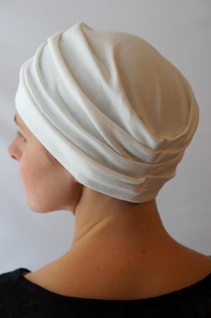 Bonnet pour chimiothérapie et pelade en coton bio blanc