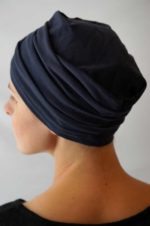 Bonnet Chimiothérapie à plis - Bleu marine – Image 2