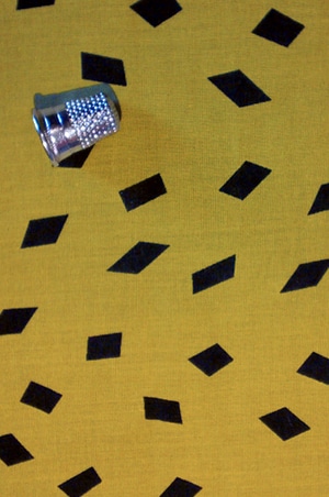 foudre-tissu-bandana-jaune-arlequin