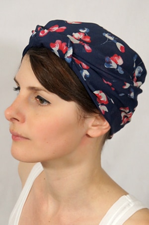 foudre-bandana-cheveux-fleurs-bleu-marine-2