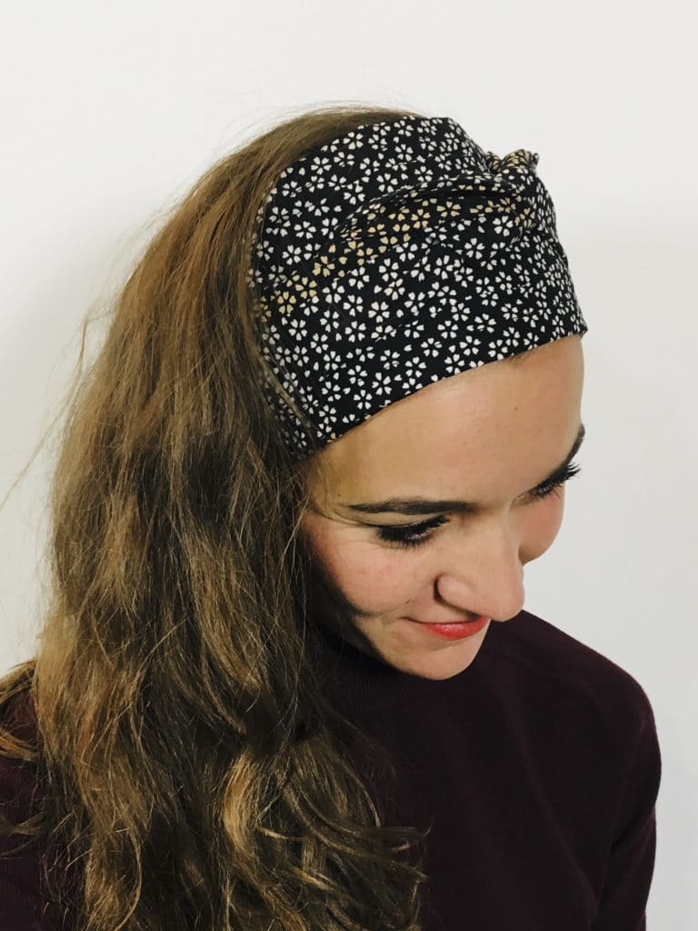  Bandeau   cheveux  large facile  mettre en coton noir  fleuri