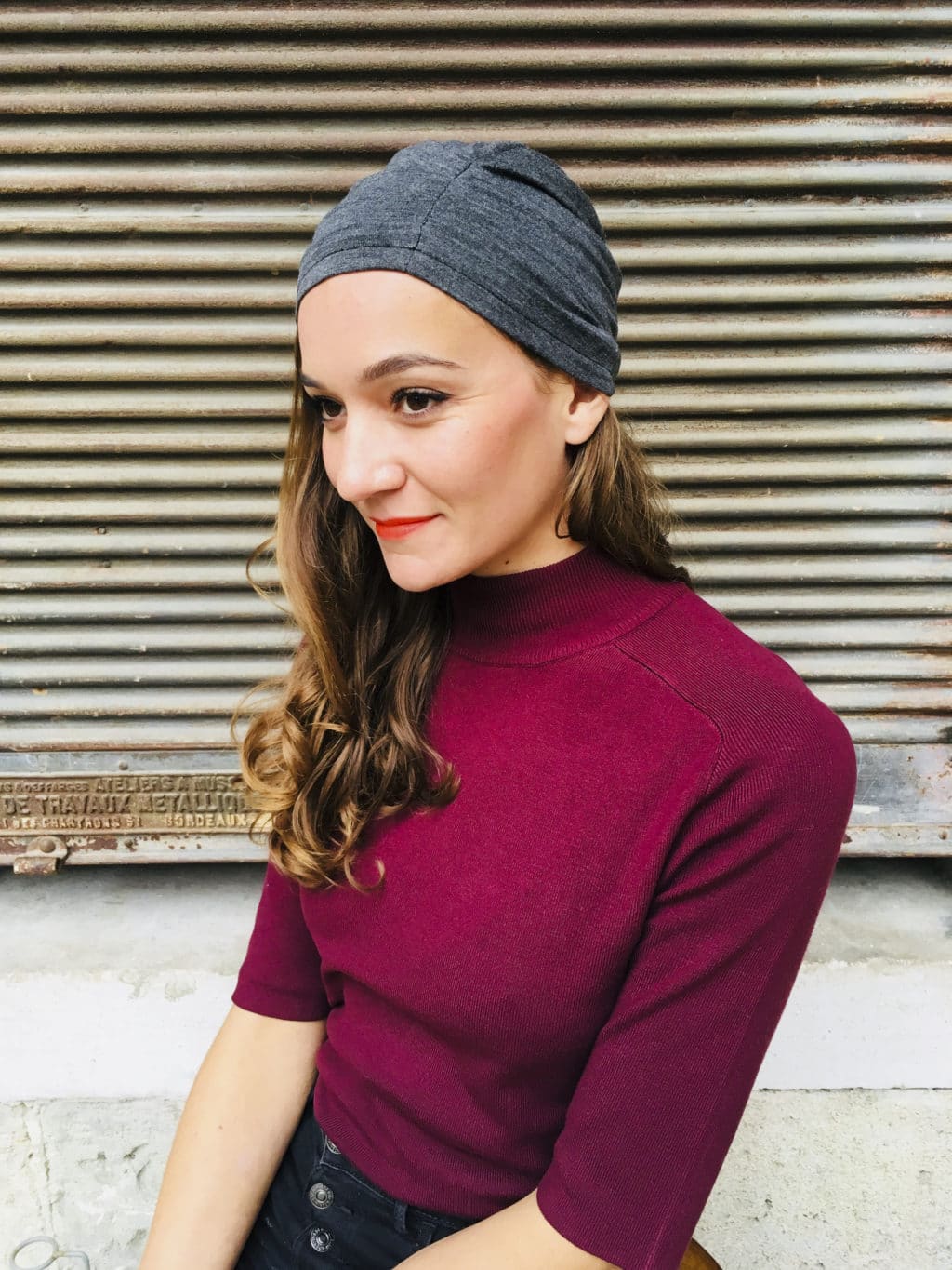 Petit bonnet très doux en jersey extensible gris de la marque Foudre