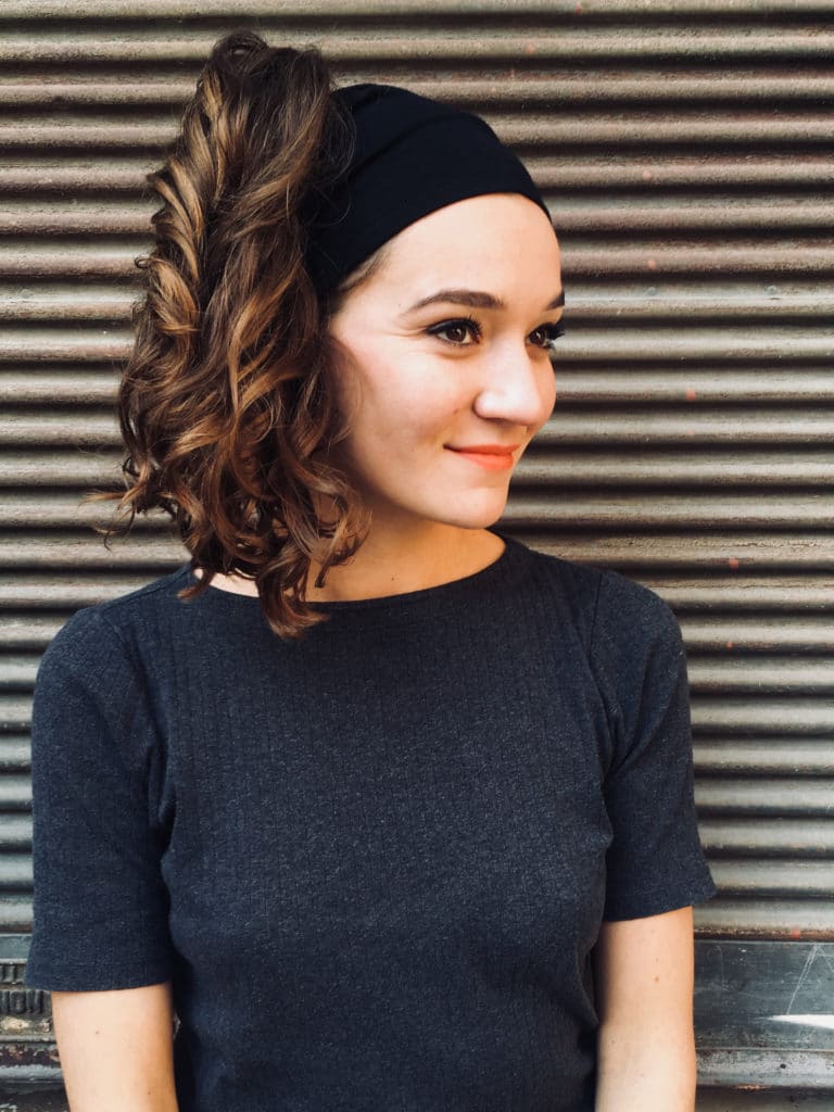 bandeau-a-cheveux-a-scratch-noir-pour-pelade-et-alopecie