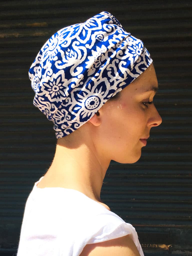 turban-chimiotherapie-coton-maya-bleu-facile-a-mettre