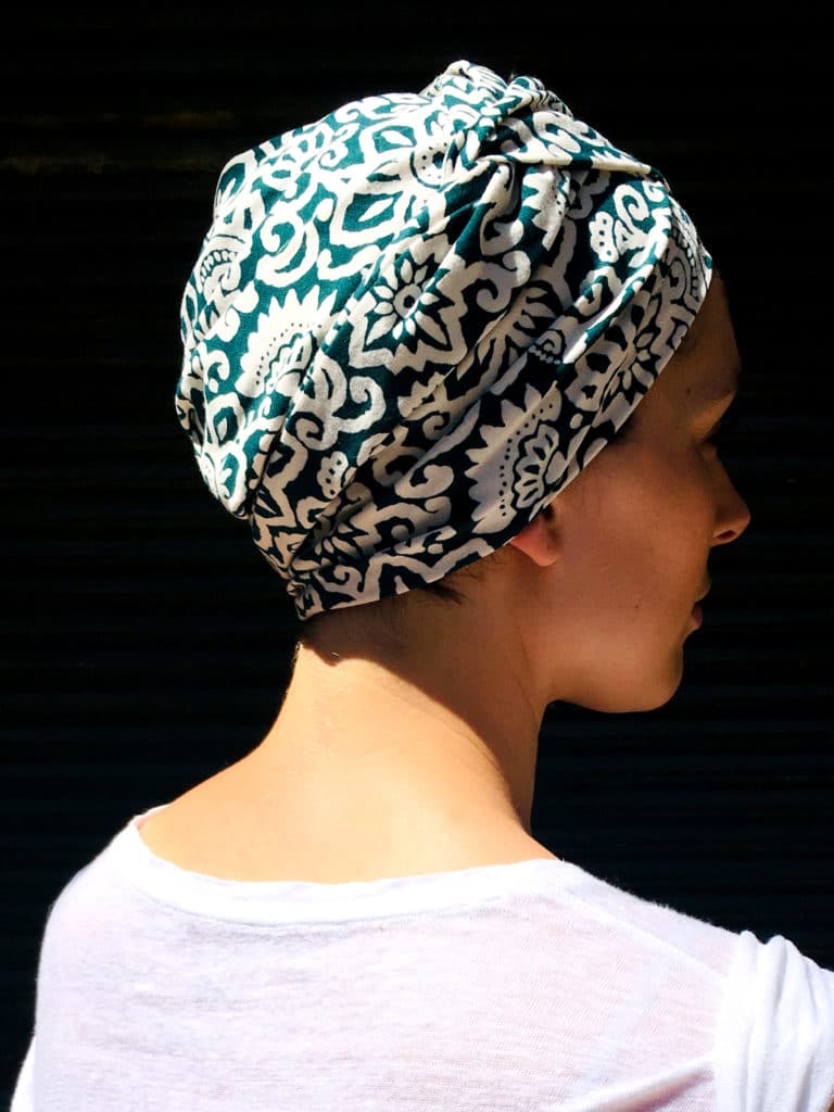 turban-chimiotherapie-maya-vert-facile-a-mettre