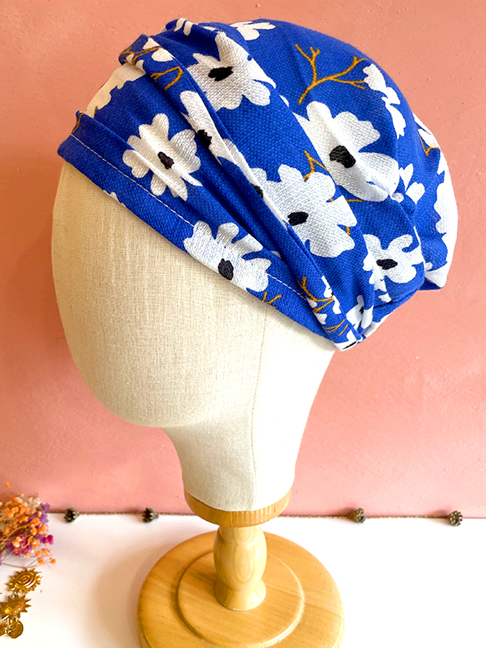 Foulard couvrant à fleurs Mu – Image 5