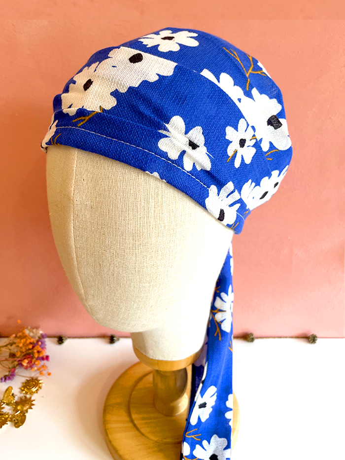 Foulard couvrant à fleurs Mu