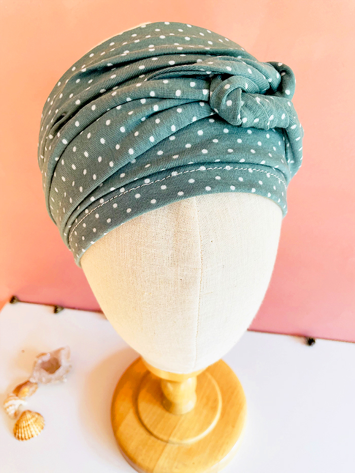 Bandeau tête entière pour chimiothérapie et pelade Pois vert sauge
