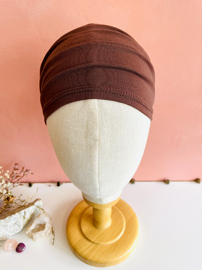 Bonnet chimio en coton bio marron Moka – Image 3
