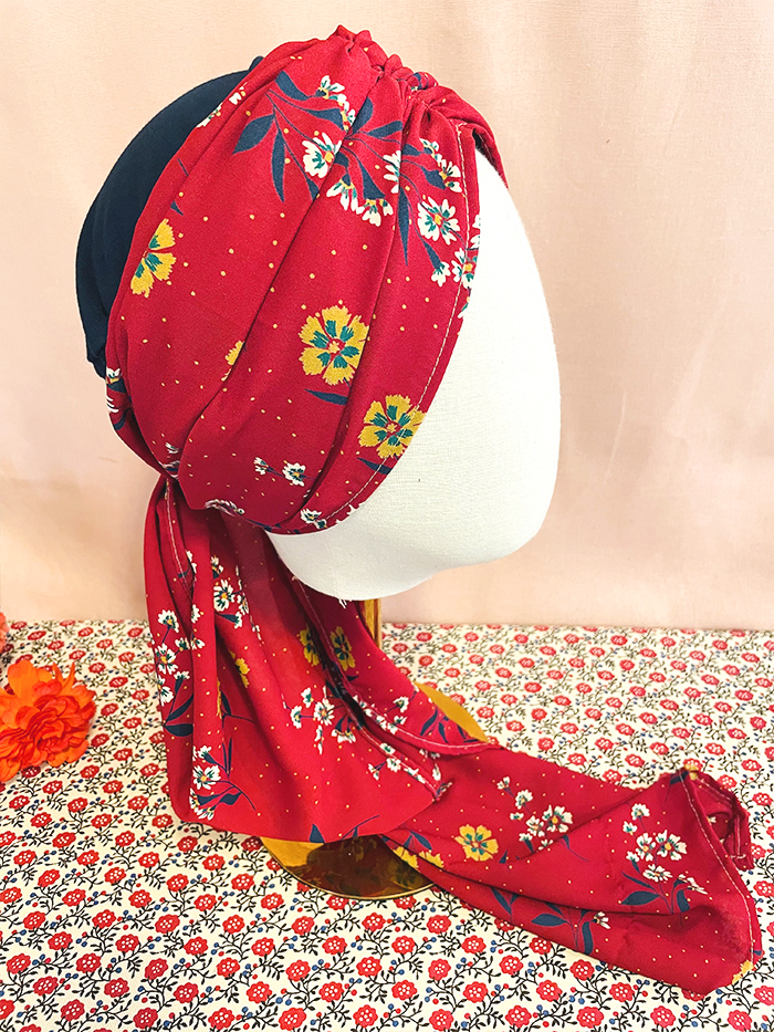 Bonnet-foulard chimio pré-formé à fleurs rouge - Lizee