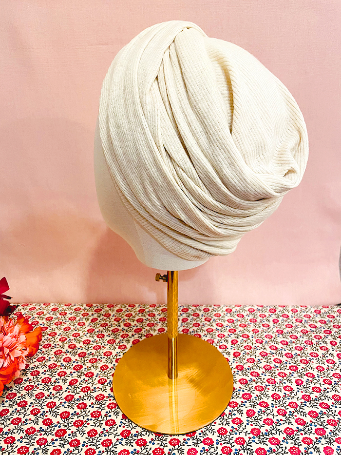 Turban pour chimiothérapie à enrouler en tissu douillet Neige – Image 3